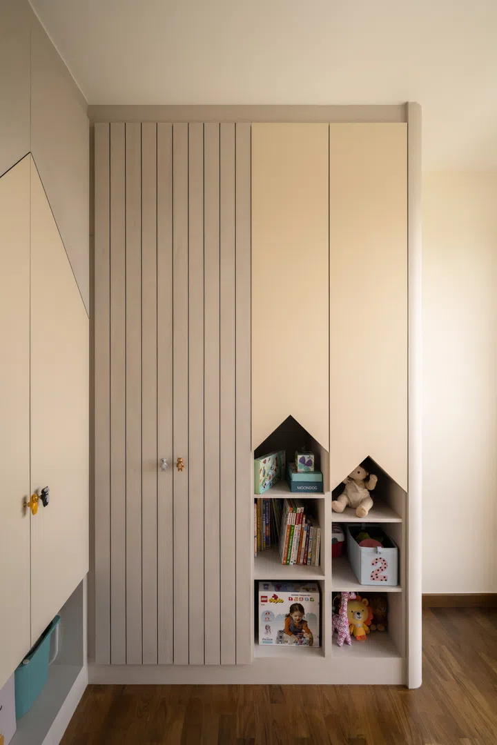Whimsical without being too kiddish—this toddler’s room is as cute as it is future-proof. Image from Studio L’arc.