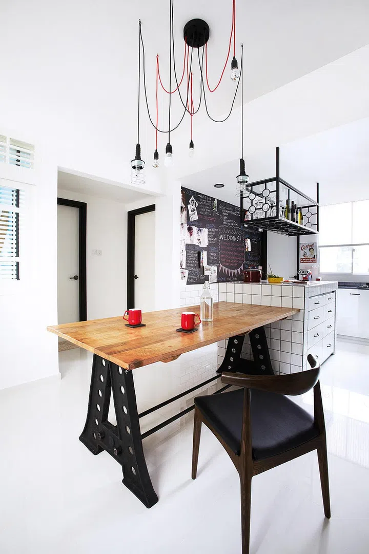 Weaving Vintage Aesthetics into Modern Comfort renovation