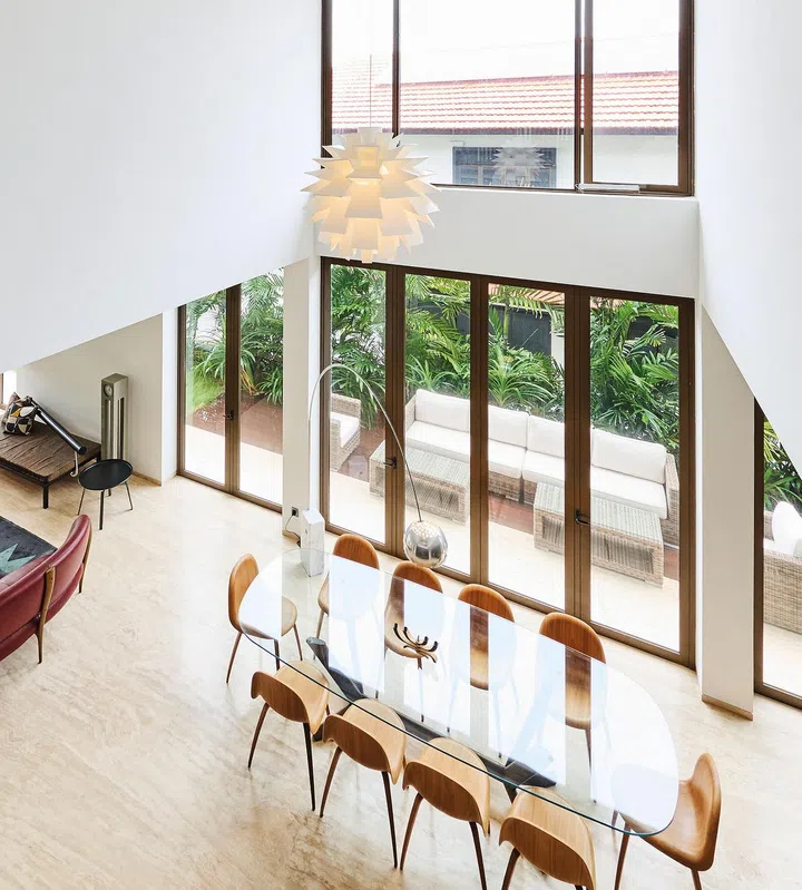 Double volume spaces and high-level openings are just some of the design features that embody principles of tropical architecture.