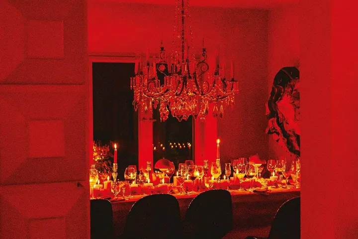 An elaborate dinner was held at Carin’s home as part of the launch for the new Flowerpot range. Design by Verner Panton, www.verner-panton.com Trademark Verner Panton Design