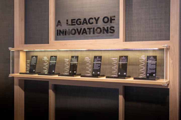 Discover Sealy’s notable innovations throughout the years at the new Sealy flagship store located at 1 Nassim Road.