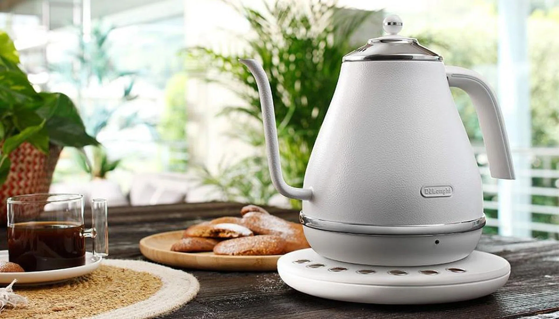 This stylish Delonghi kettle is on sale now for Amazon Prime Day Home Decor Singapore