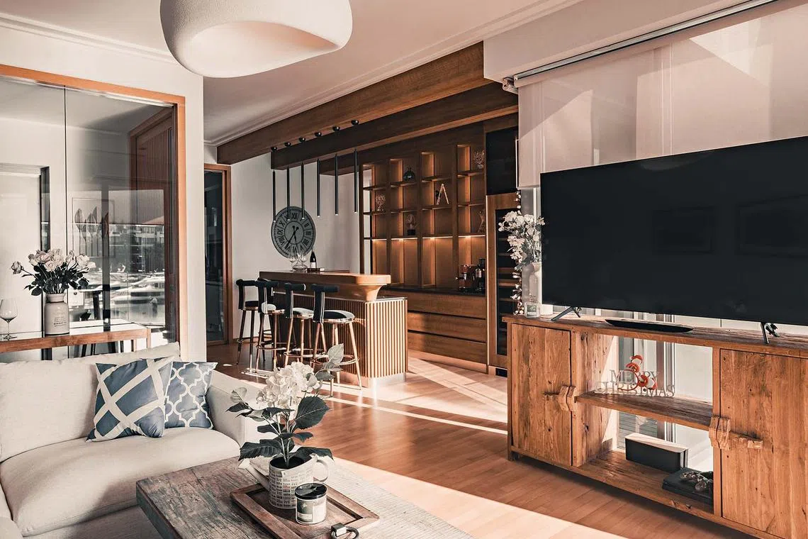 A CEO & wife's rich, hotel-like 3-bedroom condo in Sentosa Cove | Home ...