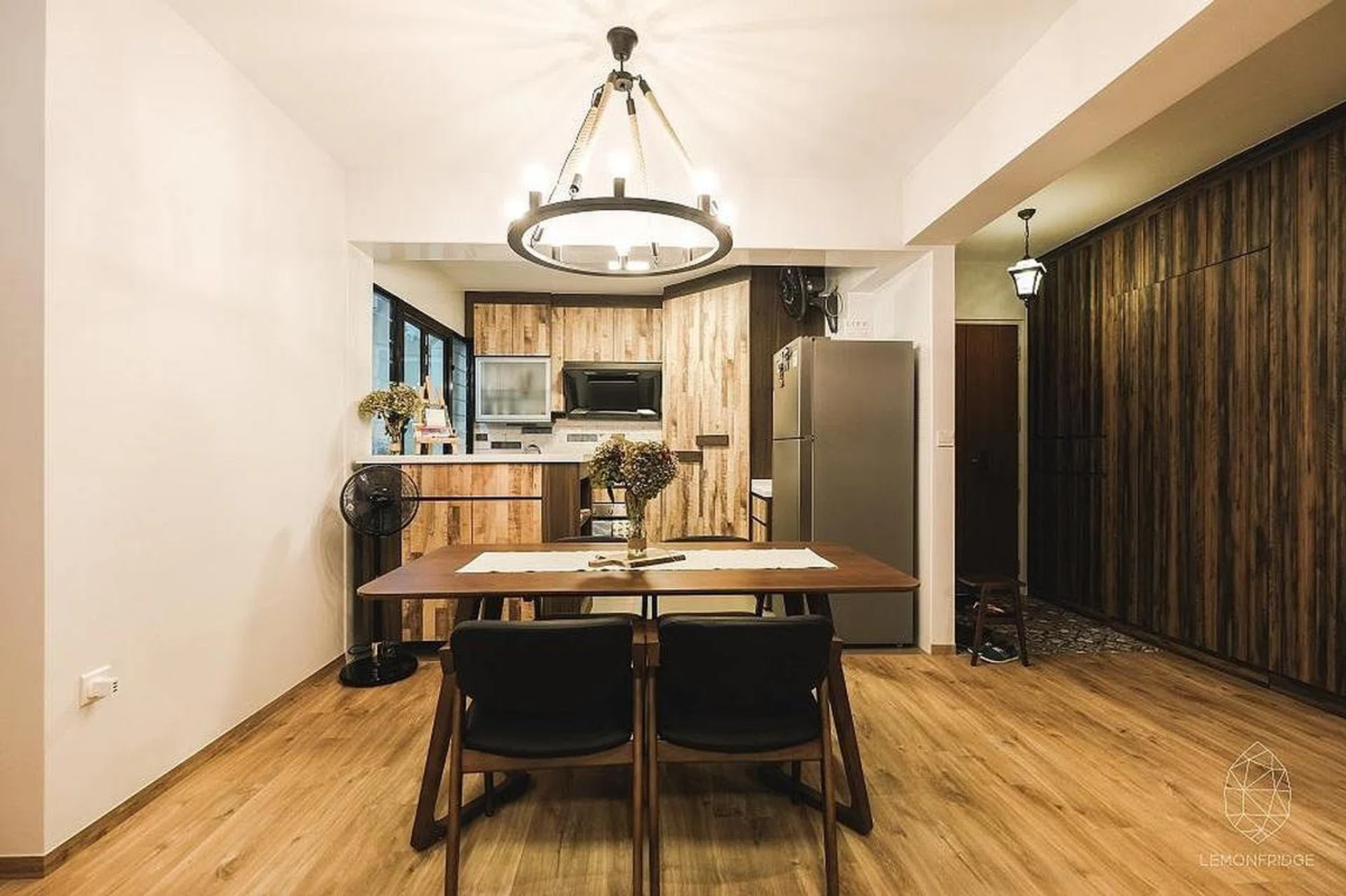 94341-sg_kitchen_dining_design_lemonfridge_1