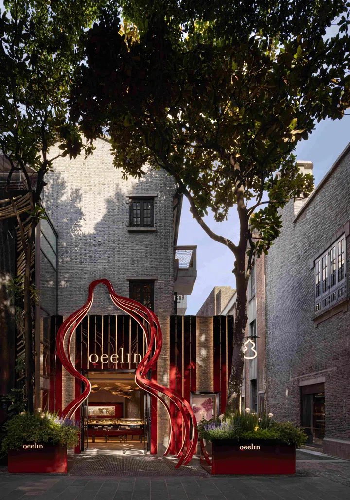 Distinctive stone frames clad the front entrances of traditional Shanghainese courtyard residential houses in the Xintiandi district.