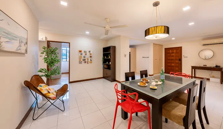 Casa Mia Co-Living Gilstead Mansion living and dining room view