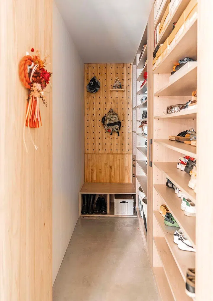 House Tour: A Japandi Taiwan Multi-Generational Home Filled With Natural Sunlight (Photo Srain Interior Design)