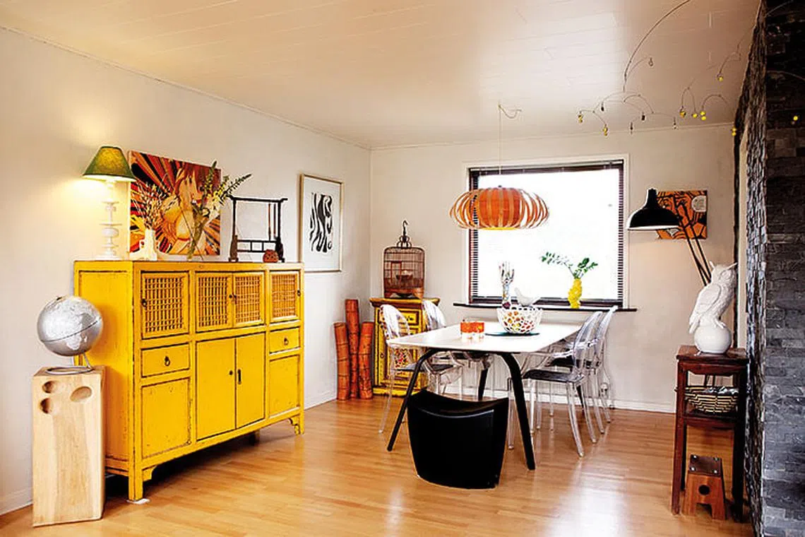 Home Tour: An eclectic and colourful home of an avid traveller | Home ...
