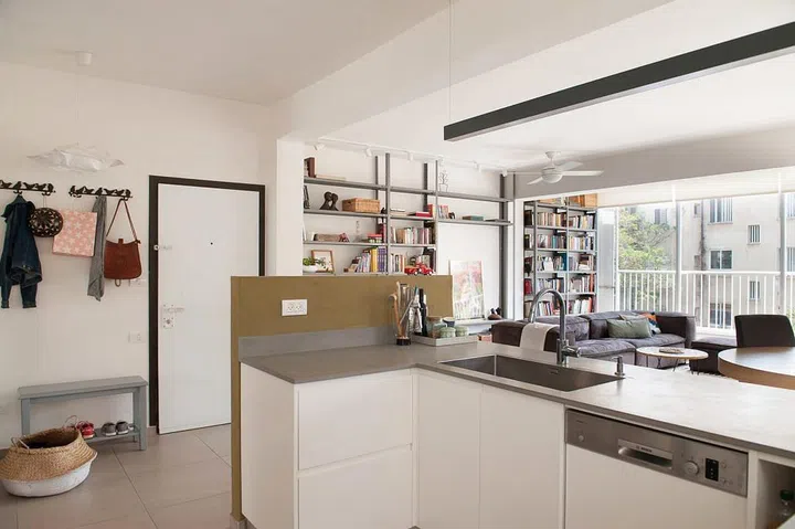 Contemporary interior design for this family home in Tel Aviv, Israel ...
