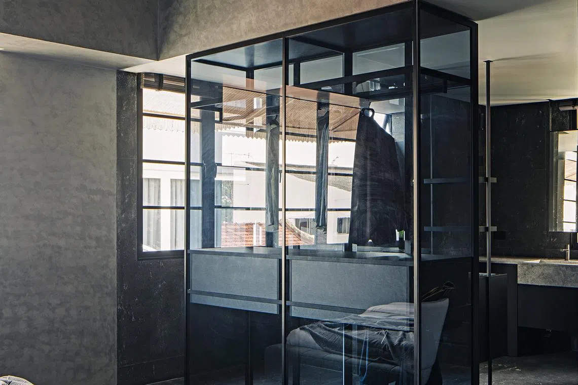 5 Walk-In Wardrobe Design Tips | Home & Decor Singapore