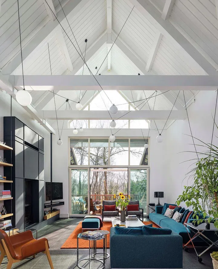 House Tour: A sophisticated urban home with strong connection to nature ...