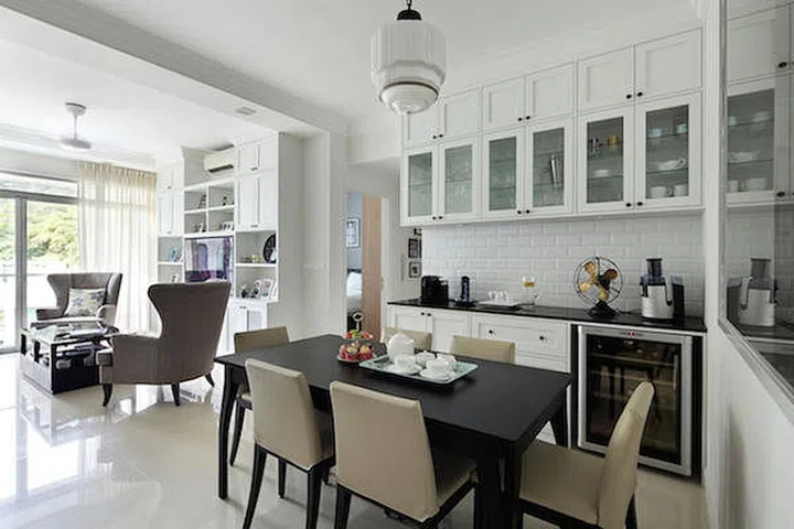 Subway tiles, used as a backsplash. (Interior design: Black and White House)