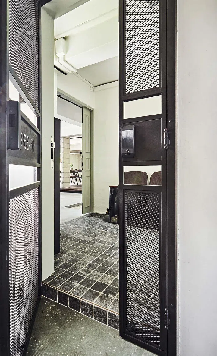 House Tour: $120k Industrial Reno for a 50-year-old 5-Room HDB in Geylang Bahru