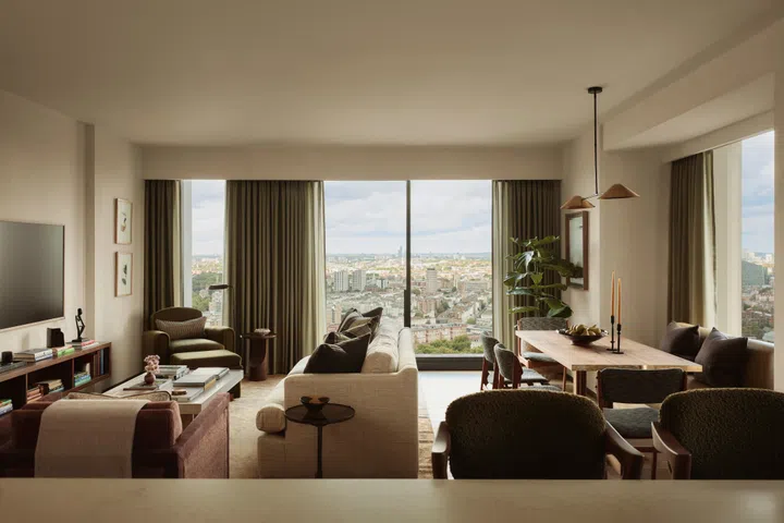 Living and dining halls in one of the showflat apartments in the Park Hyatt Residences London River Thames.