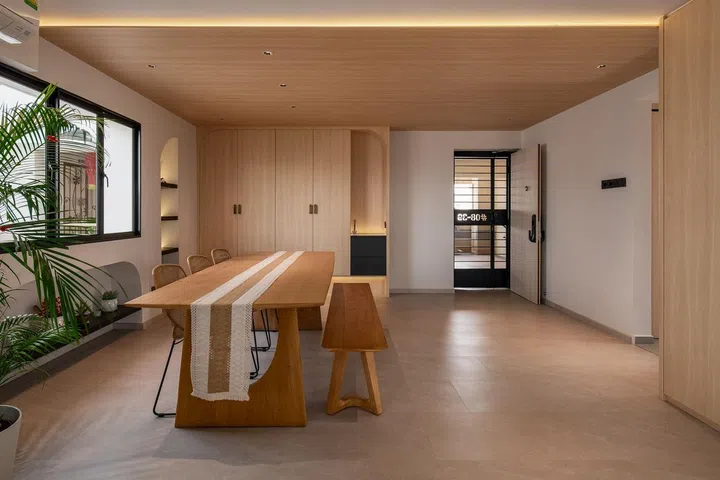 entrance Koze Studios executive mansionette scandi style