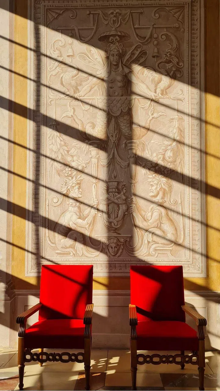 10 Cheap Furniture Shop Singapore: Online, thrift shops, warehouse sales (Photo Pexels Merve F)