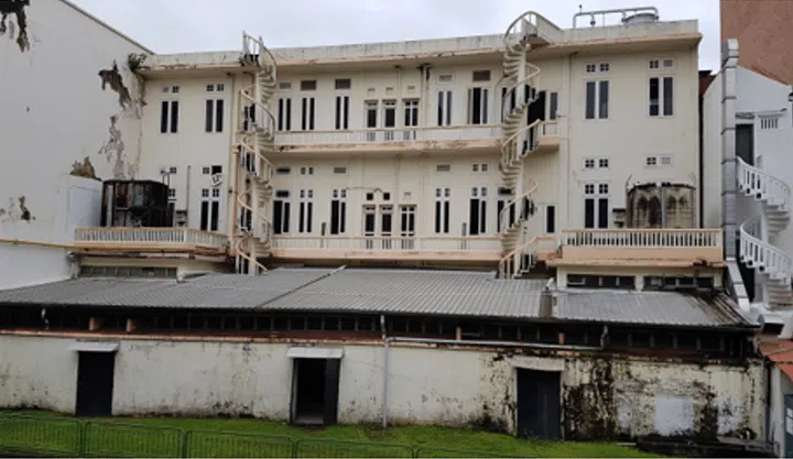 Temasek Shophouse along Dhoby Ghaut, Orchard Road before conservation by Surbana Jurong