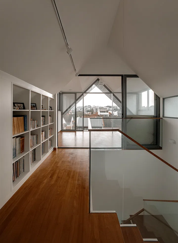Natural light fills the interiors, so there is little reliance on electrical lighting in the day.