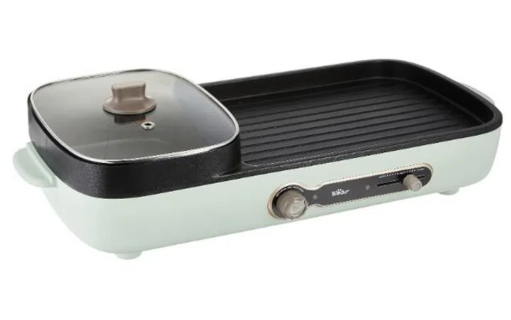 Bear Steamboat with BBQ Grill, 2-in-1 Multi Cooker DKL-C15G1