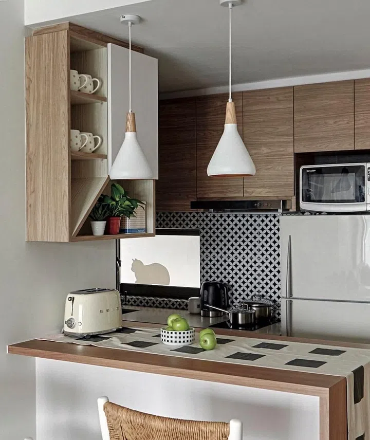 Save precious floor space with kitchen overhead cupboards and tall upper cabinets that extend to the ceiling.
