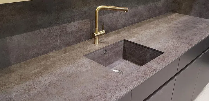 Sintered stone kitchen countertop, image by Baltic Stone