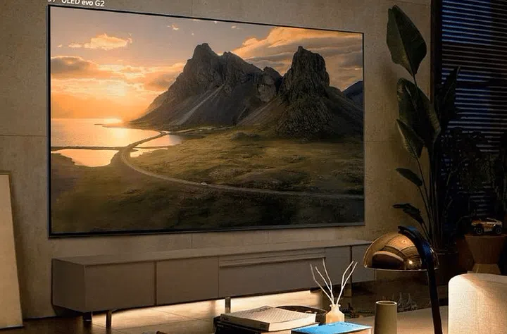 LG OLED TV 97 inch Evo G2