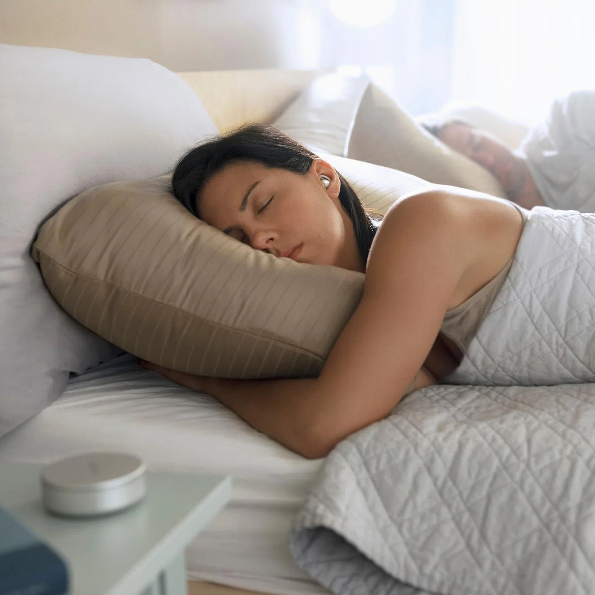 96464-bose_noise-masking_sleepbuds_woman_sleeping