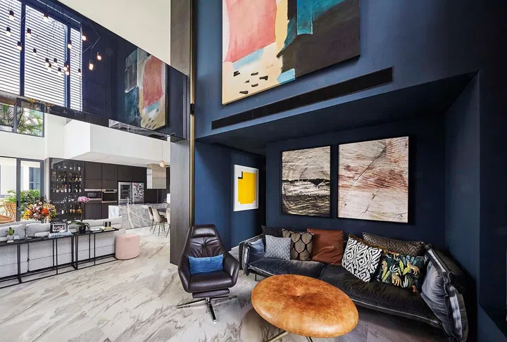 House Tour: A casual chic dual-key Somerset condo for a husband and wife working in finance (Photo by Veronica Tay, art direction Nonie Chen)