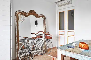 mirror, dining room, bicycle, shabby chic