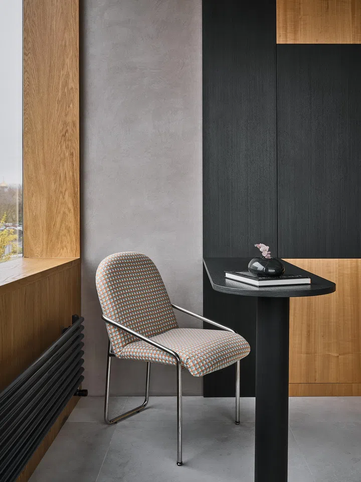 A custom minimalist workstation was built into the living room. 