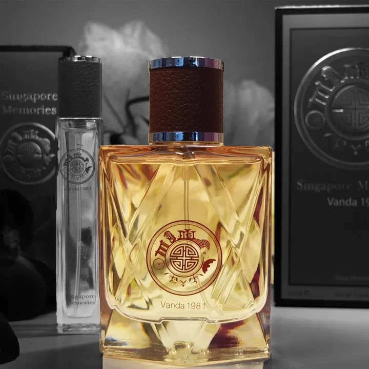 singapore perfume with orchid scents from singapore memories