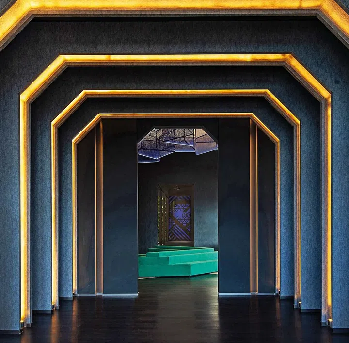 The dark and mysterious tunnel known as the Welcome Vestibule at Sapphire Windows Pte Ltd