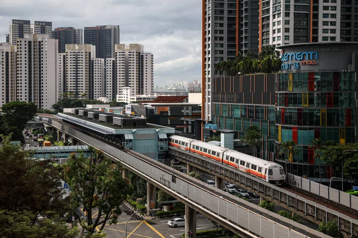 CMG20241001-Jkwan01 关俊威/张佳莹/东西线 

[Clementi  MRT]

Wide aerial of Clementi station