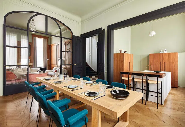 House Tour: A French Townhouse Designed By Sarah Lavoine, Daughter of Former French Vogue Editor