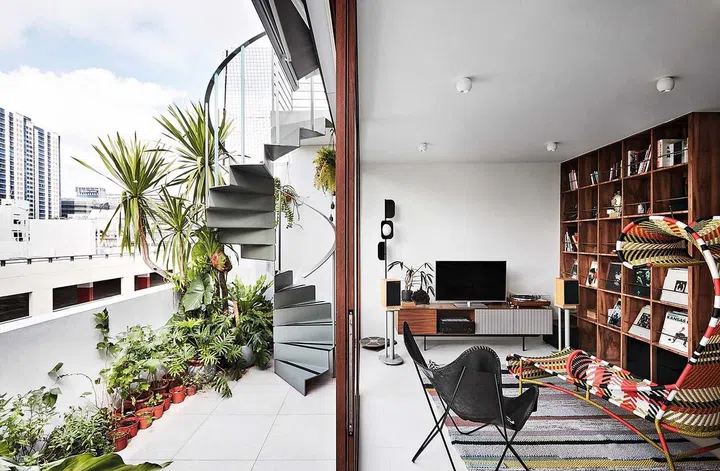 A seamless indoor/outdoor space.