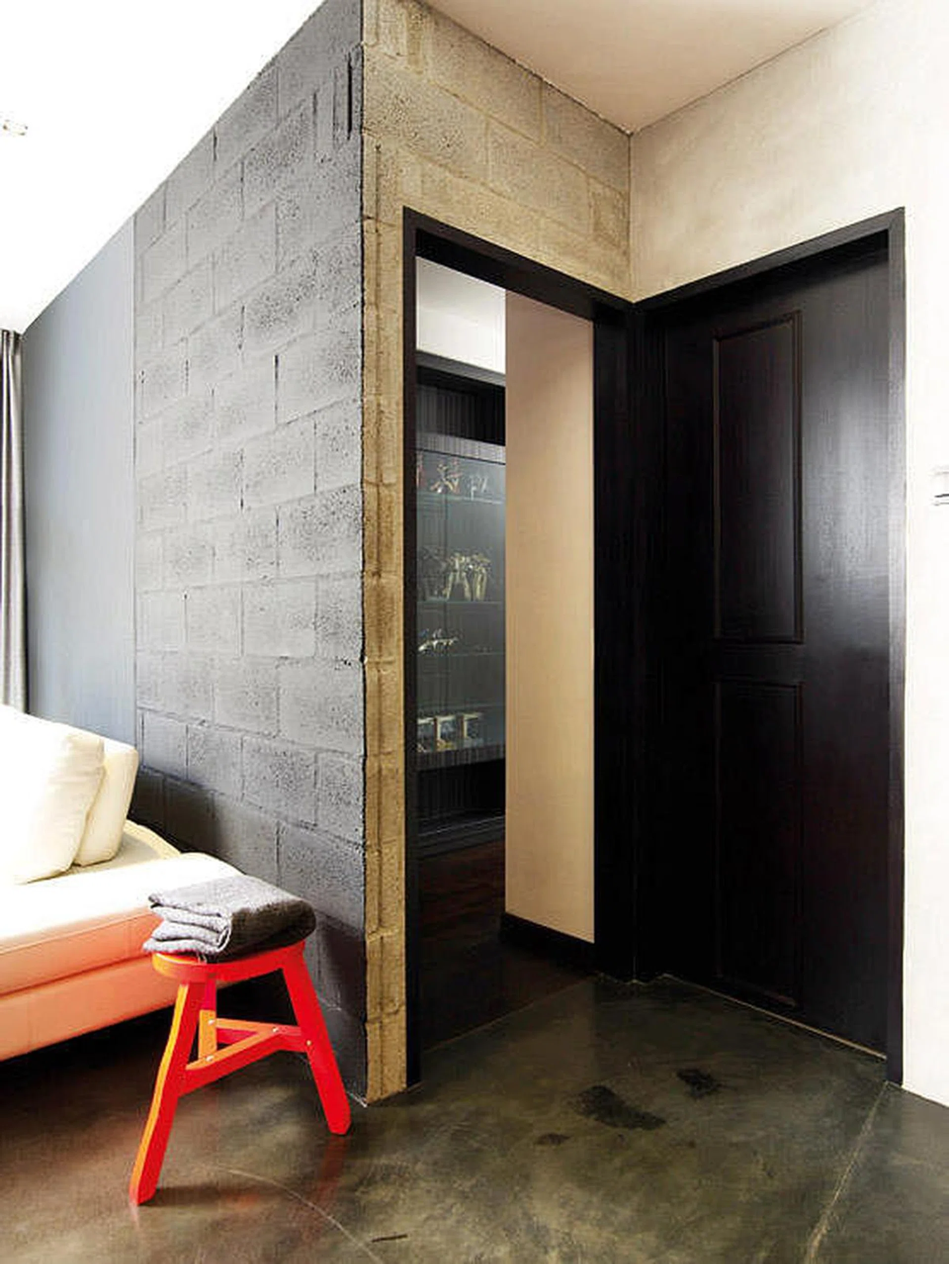 Concrete screed flooring