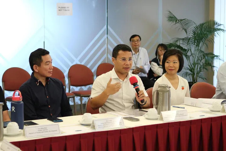 dshoard22 - The New Environment Action Team (Neat) was launched on Jan 21. The group is co-chaired by Senior Minister of State for National Development Sim Ann (right) and Senior Parliamentary Secretary for Ministry of Social and Family Development Eric Chua (left), while Minister for National Development Desmond Lee (middle) is the group’s advisor.


Credit: Ministry of National Development
