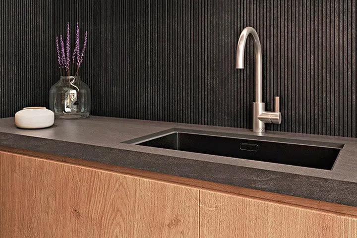 Ukiyo is available at Dekton.