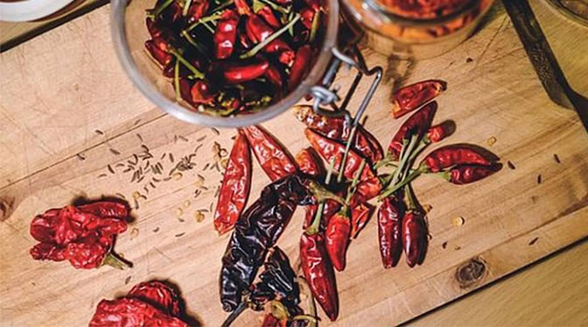 61348-chili_cleaning