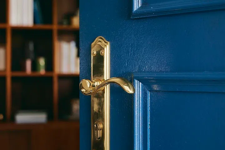 ”I wanted a Harry Potter door so I changed the door handle and door kicker to brass.”