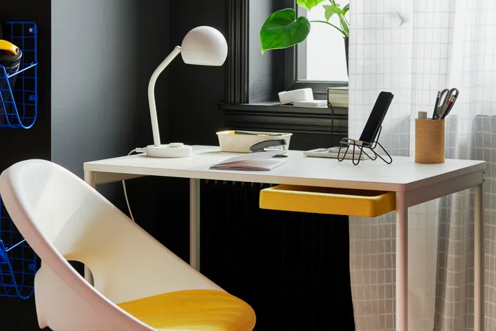 IKEA ENKROKEN Desk