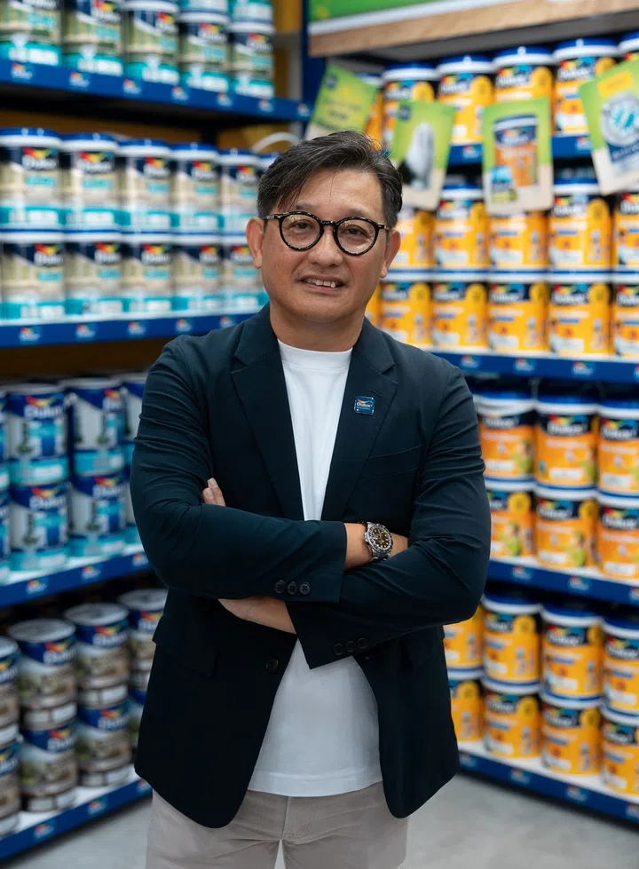 gordon lee commercial head for akzonobel paints singapore