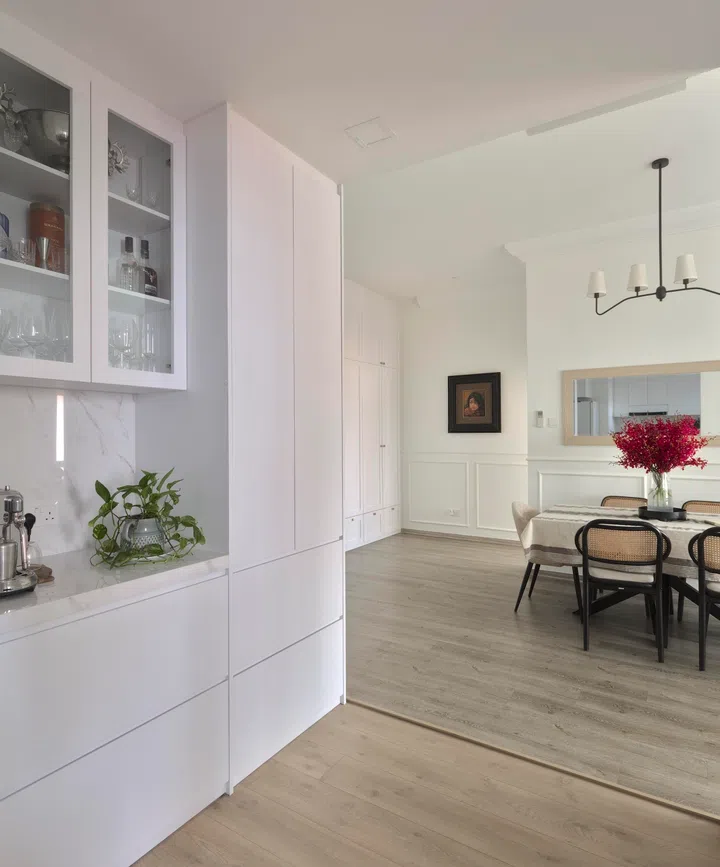 From the foyer you enter the dining area, which leads to the kitchen.  