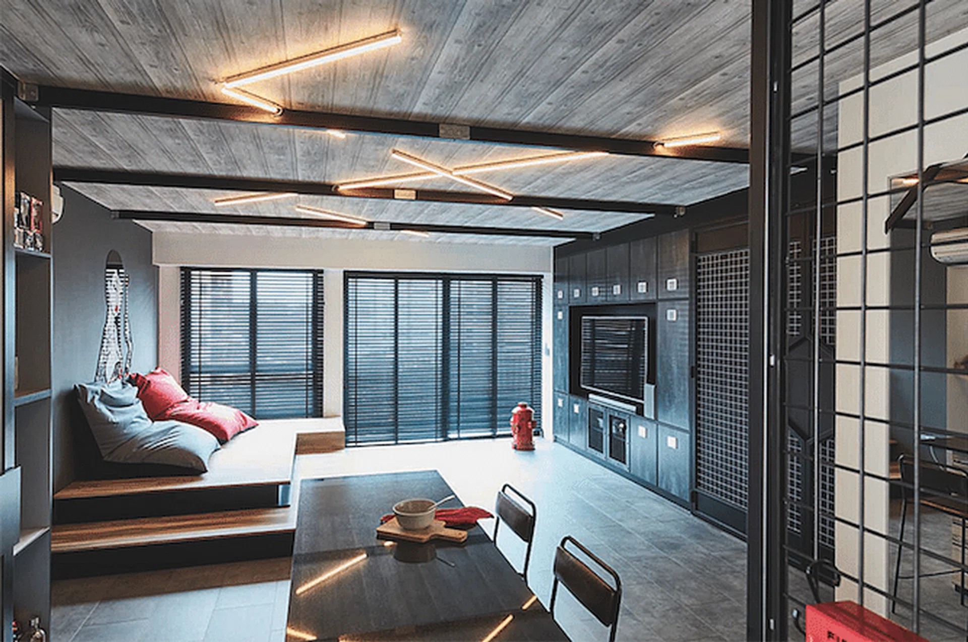 spacesenseindiechic2