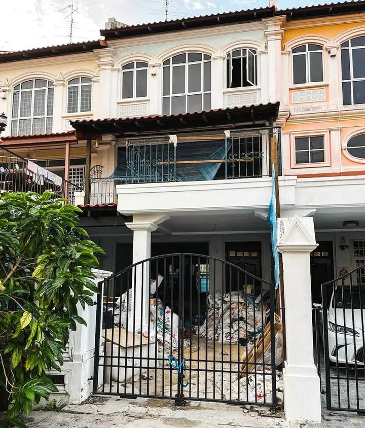 Front view of a terrace house in Loyang Villas undergoing renovation. Image StackedHomes.