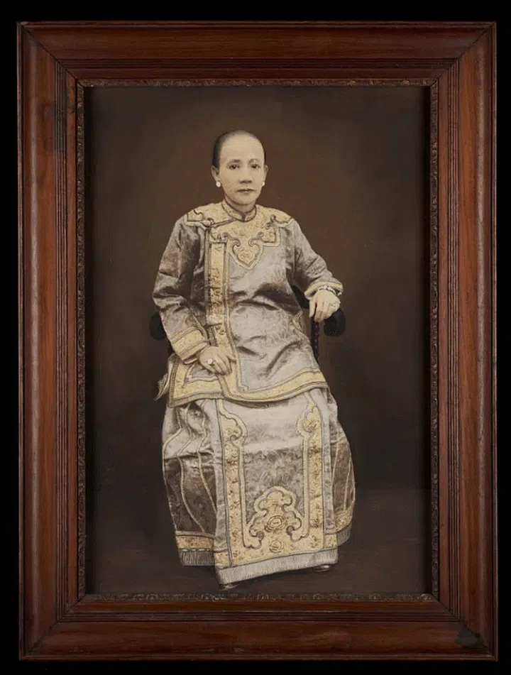 Hand painted photograph of Lie Pa-toe Nio. Photo: Courtesy of Peranakan Museum