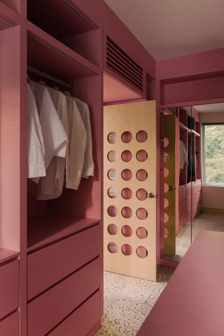 The cut-out door leads straight into the Master Bedroom from the walk-in.