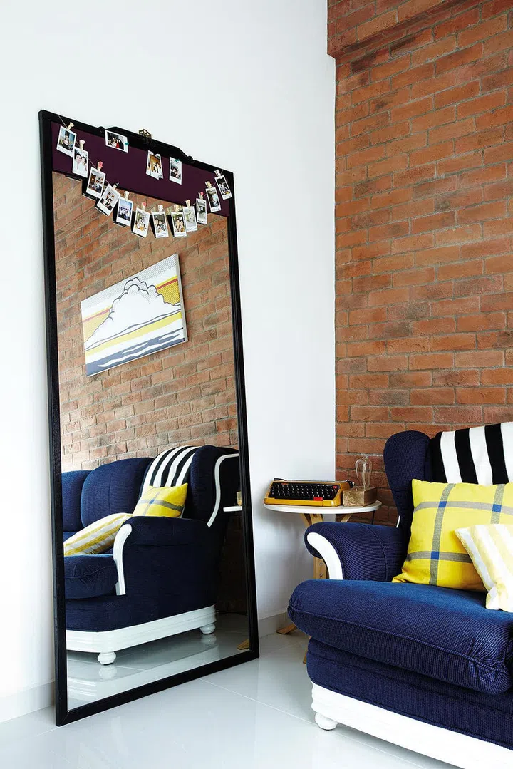 Embracing American-Country Style Interior Design in the Living Room. Interior design by Versaform