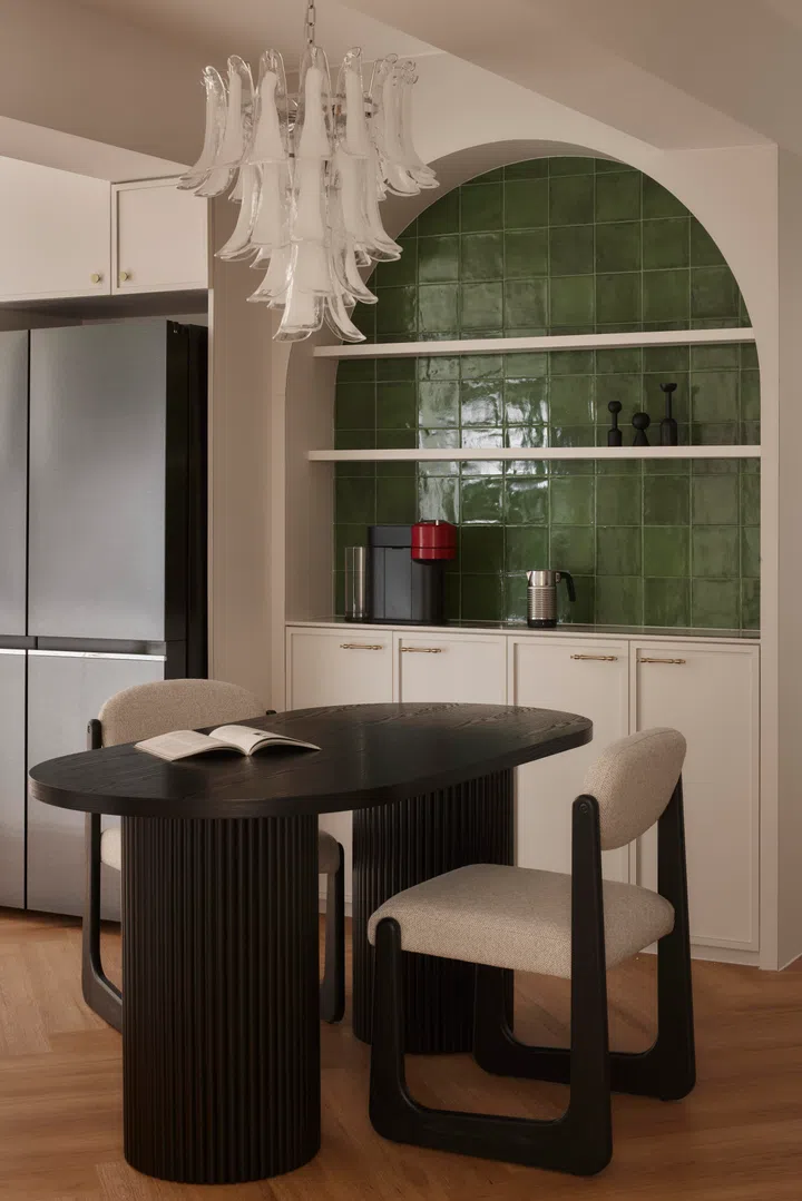 Dining room in a 4-room HDB BTO (1,004 sq ft) in Bishan, designed by RENOSTUD.IO.