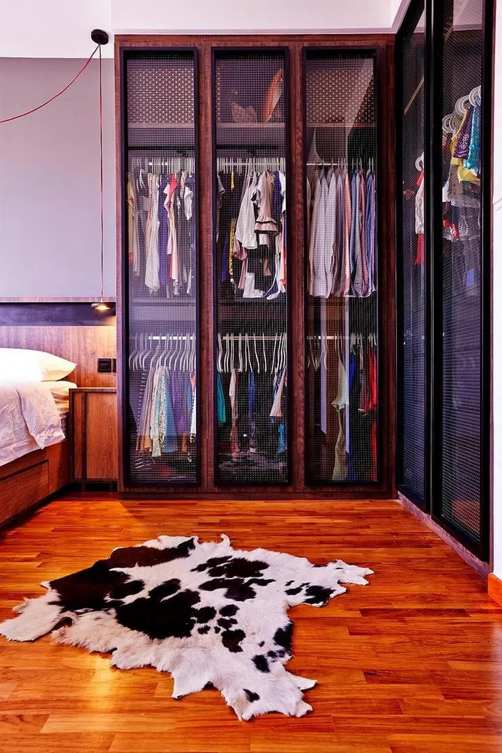 109349-wardrobe